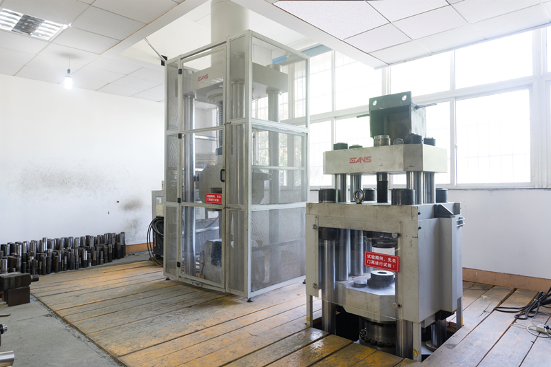 MÀQUINA ELECTRO-SERVO-PROVA DE 200TONES